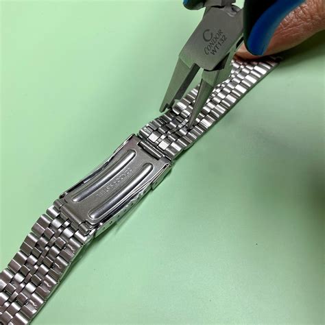 shortening a metal watch strap